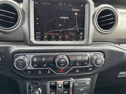 Used 2023 Jeep Wrangler Unlimited Sport image 12