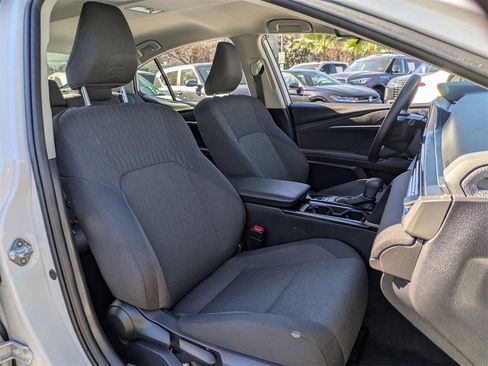 Used 2025 Toyota Camry Hybrid image 28