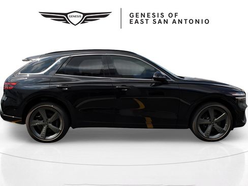 Used 2025 Genesis GV70 3.5T Sport w/ Sport Prestige Package AWD/4WD image 8