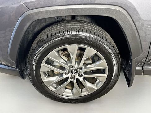 Used 2023 Toyota RAV4 XLE Premium AWD/4WD image 4