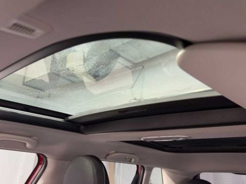 Used 2019 MINI Cooper 4-Door Hardtop w/ Signature Upholstery Package FWD image 30