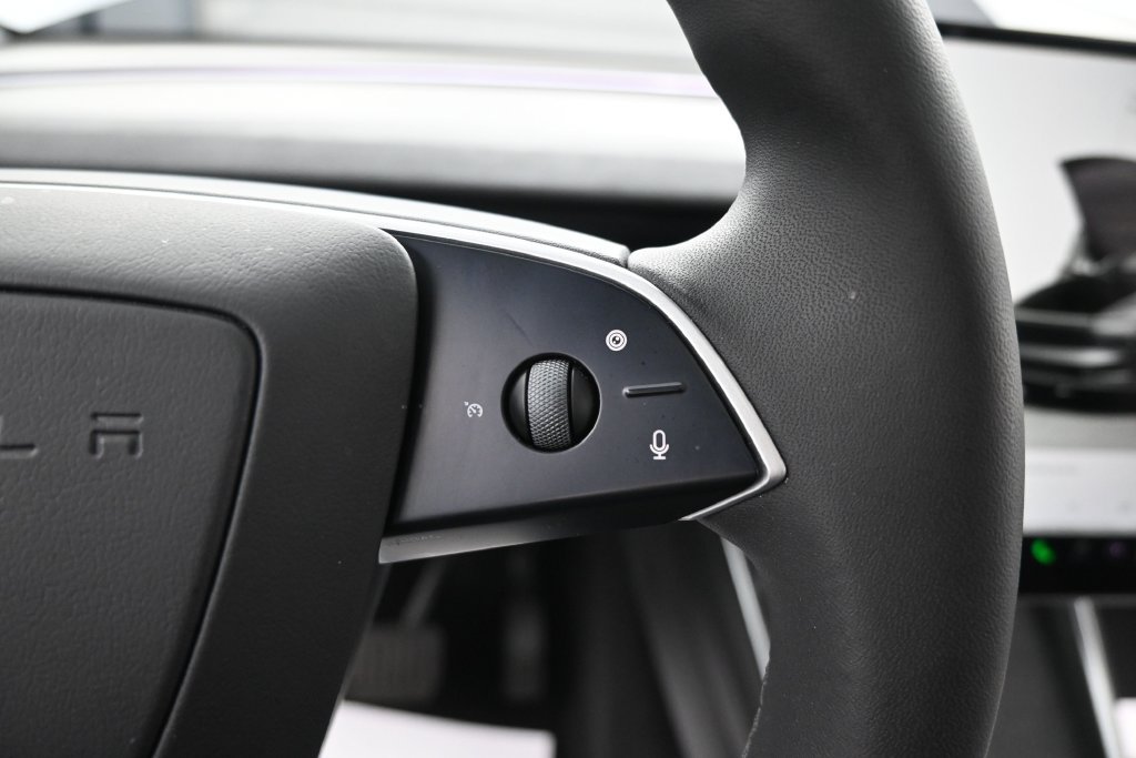 Used 2026 Tesla Model Y Long Range AWD/4WD image 30