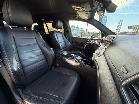 Used 2020 Mercedes-Benz GLS 450 4MATIC image 46