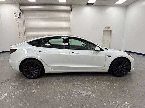 Used 2021 Tesla Model 3 Performance image 24