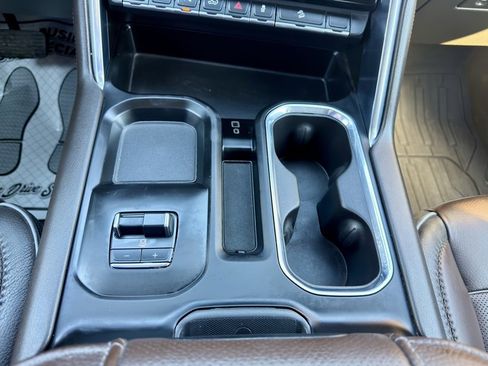 Used 2024 GMC Sierra 2500 Denali w/ Denali Reserve Package image 21