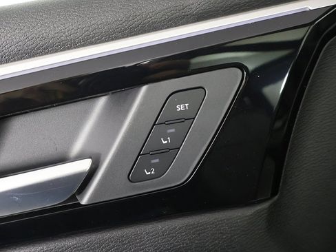 Used 2025 Mitsubishi Outlander SEL AWD/4WD image 41