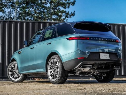 New 2026 Land Rover Range Rover Sport SE AWD/4WD image 2