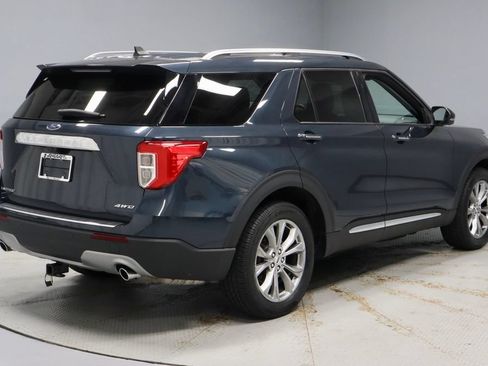 Certified 2023 Ford Explorer Limited w/ Equipment Group 301A AWD/4WD image 13
