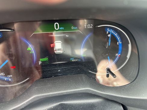 Used 2021 Toyota RAV4 Limited image 11