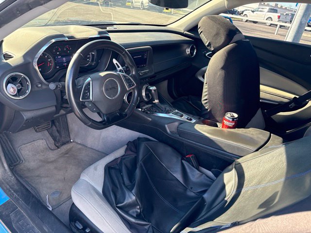 Used 2022 Chevrolet Camaro LT RWD image 8