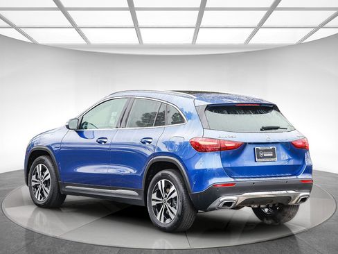 Certified 2025 Mercedes-Benz GLA 250 GLA 250 image 2