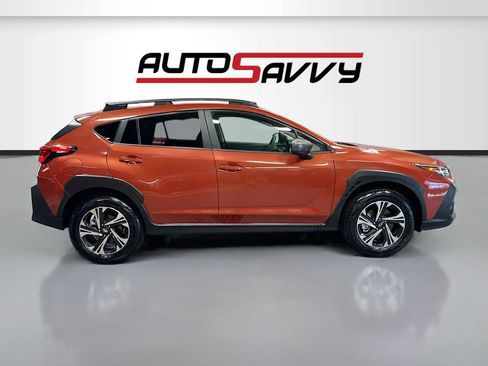 Used 2025 Subaru Crosstrek 2.5i Premium AWD/4WD image 8