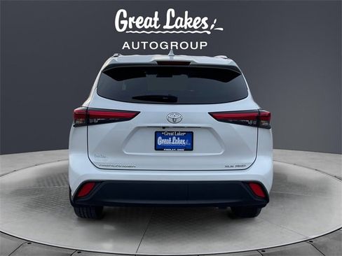 Used 2023 Toyota Highlander XLE image 4