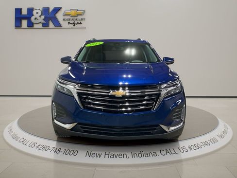 Used 2023 Chevrolet Equinox Premier image 2