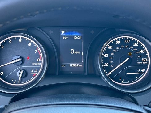 Used 2023 Toyota Camry SE FWD image 17