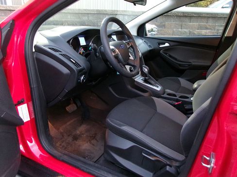 Used 2014 Ford Focus SE image 13