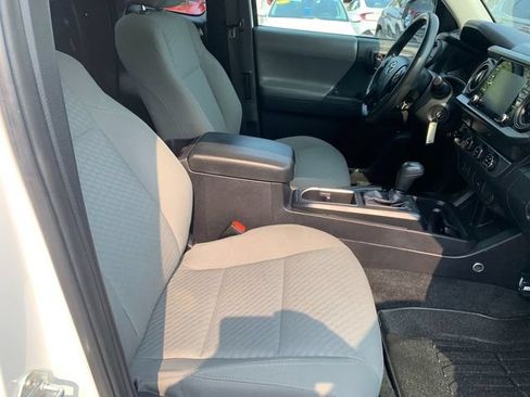 Used 2021 Toyota Tacoma SR RWD image 10