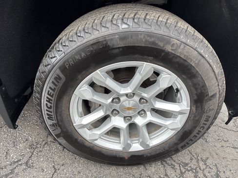 Used 2019 Chevrolet Silverado 1500 LT w/ All-Star Edition image 9