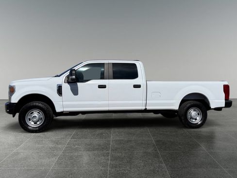 Used 2022 Ford F250 XL w/ Power Equipment Group AWD/4WD image 2