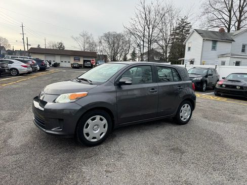 Used 2009 Scion xD image 25