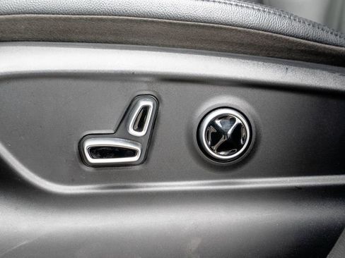 Used 2024 Maserati Grecale GT AWD/4WD image 23