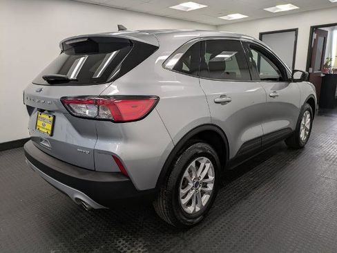 Certified 2022 Ford Escape SE w/ Convenience Package image 4