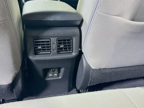 Certified 2021 Toyota RAV4 XLE w/ Convenience Package AWD/4WD image 25