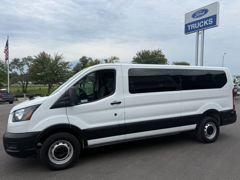Used 2024 Ford Transit 350 XL RWD image 4