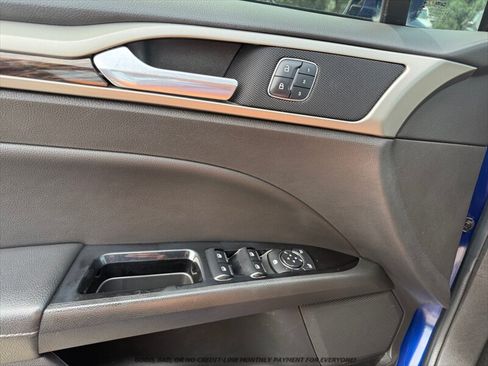 Used 2016 Ford Fusion SE w/ Equipment Group 202A AWD/4WD image 25