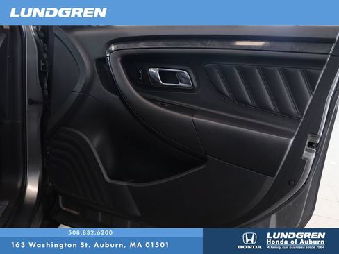 Used 2011 Ford Taurus Limited w/ 302A Rapid Spec Order Code FWD image 15