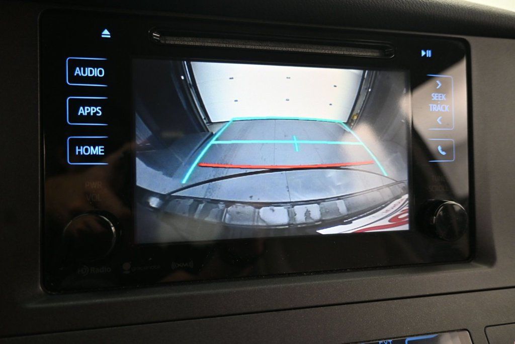 Used 2017 Toyota Sienna LE FWD image 18