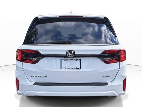 New 2026 Honda Odyssey Elite image 5
