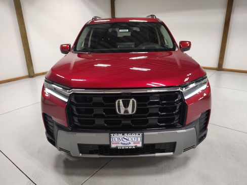 New 2026 Honda Pilot Elite image 3