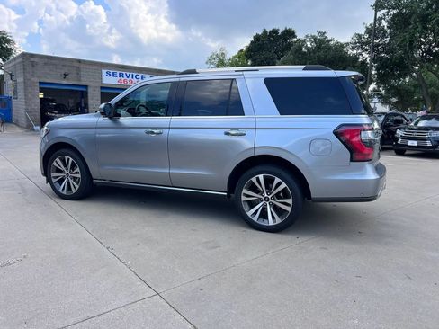 Used 2021 Ford Expedition Limited RWD image 5