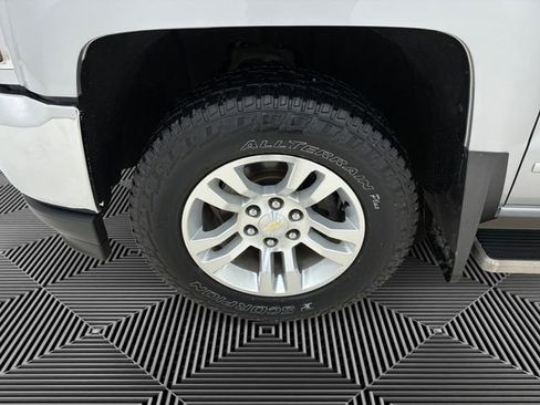 Used 2018 Chevrolet Silverado 1500 LT w/ All Star Edition image 9