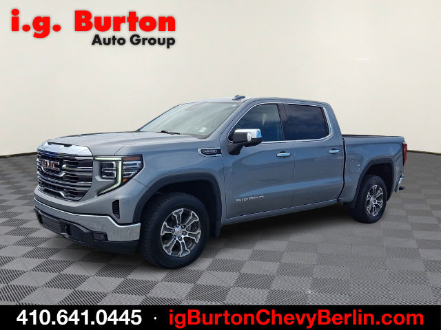 Certified 2025 GMC Sierra 1500 SLT RWD image 3