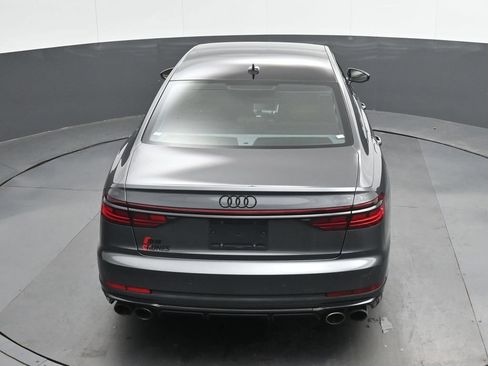 Used 2022 Audi S8 AWD/4WD image 29