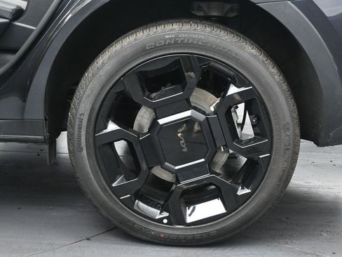 Used 2025 Kia Sorento SX image 34