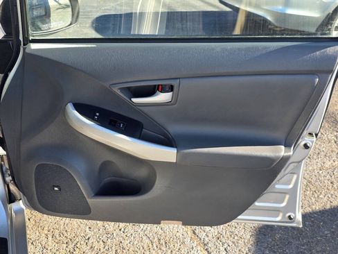 Used 2010 Toyota Prius Four FWD image 11