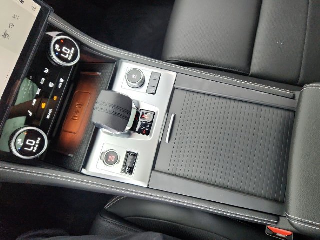 Certified 2026 Jaguar F-PACE R-Dynamic S AWD/4WD image 26