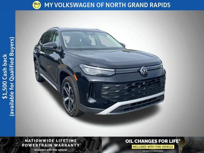 New 2025 Volkswagen Tiguan SE