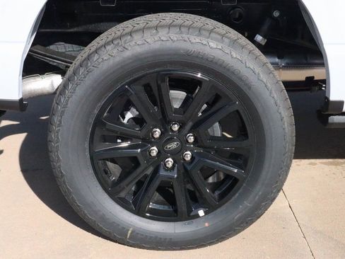 New 2025 Ford F150 Platinum w/ FX4 Off-Road Package image 21