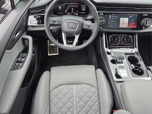 Used 2025 Audi SQ7 Prestige AWD/4WD image 10