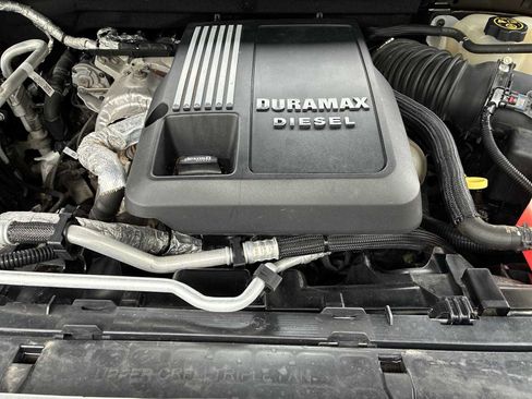 Used 2021 Chevrolet Silverado 1500 RST w/ True North Edition Plus AWD/4WD image 17