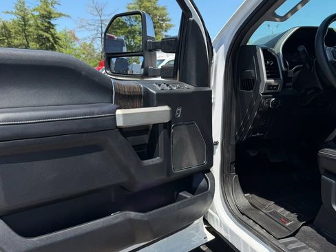 Used 2021 Ford F250 Lariat w/ Chrome Package AWD/4WD image 11