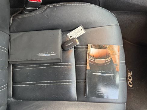 Used 2013 Chrysler 300 S image 25