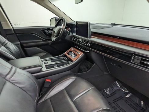 Used 2024 Lincoln Aviator Reserve AWD/4WD image 42