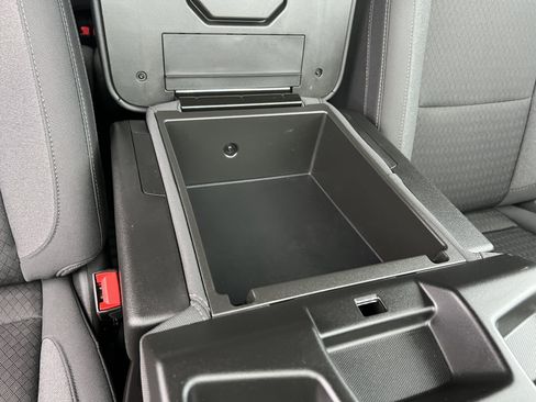 Used 2024 GMC Sierra 1500 Elevation image 25