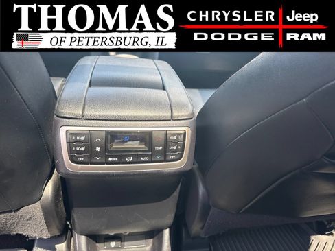 Used 2015 Toyota Highlander Limited Platinum AWD/4WD image 25