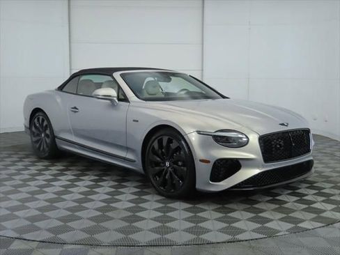 New 2025 Bentley Continental GTC image 11